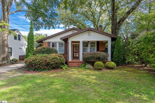 204 Stewart St, Greenville, SC, 29605-1044 | Card Image
