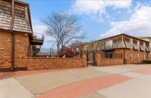 4430 Jarboe St, Kansas City, MO, 64111-4529 | Card Image