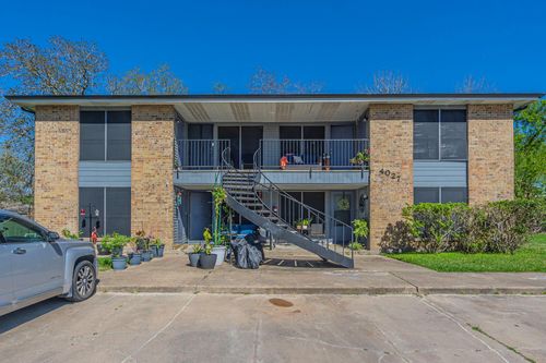 4027 Briarglen Dr, Dickinson, TX, 77539-7144 | Card Image