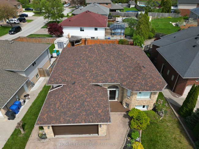 4738 Shadetree Crt, House other with 5 bedrooms, 3 bathrooms and 4 parking in Windsor ON | Image 4