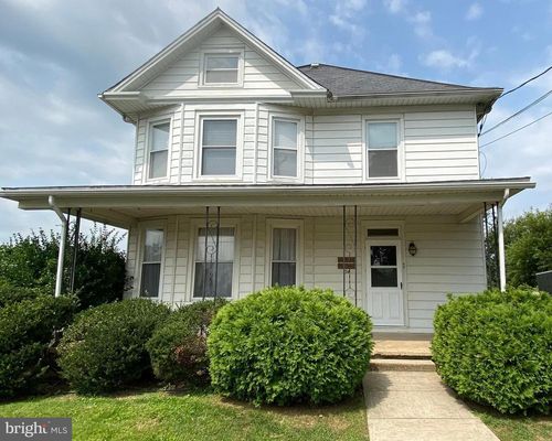 34 S Market St, FAWN GROVE, PA, 17321-9542 | Card Image