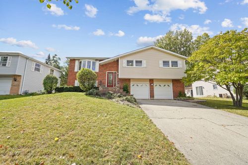 251 Polo Club Dr, Glendale Heights, IL, 60139-2164 | Card Image