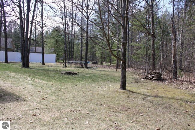 2071 Driftwood Ln Ne, House other with 3 bedrooms, 2 bathrooms and null parking in Kalkaska MI | Image 40