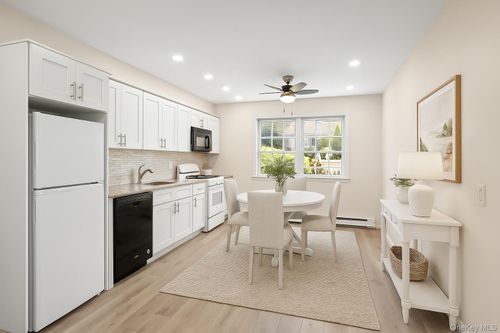 apt-1d-400 Maryland Ave, Staten Island, NY, 10305-2941 | Card Image