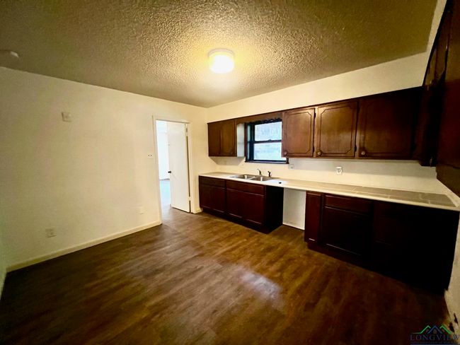 204 Cedarcrest Dr, House other with 4 bedrooms, 2 bathrooms and null parking in Marshall TX | Image 6