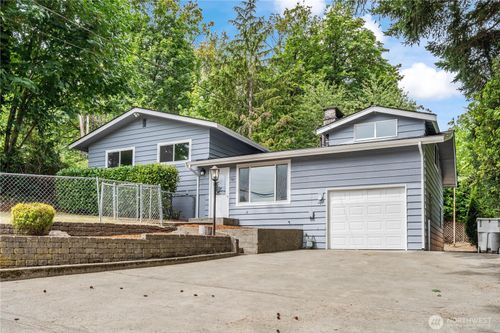 17611 118th Avenue Se, Renton, WA, 98058 | Card Image