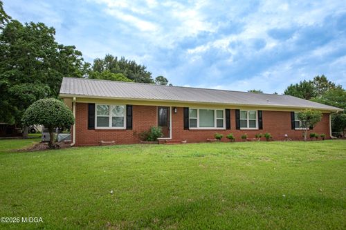 281 Peggy Dr, Fort Valley, GA, 31030-7549 | Card Image