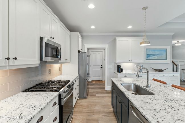 348 Bluenose Ln, House other with 3 bedrooms, 3 bathrooms and 2 parking in Hampstead NC | Image 13