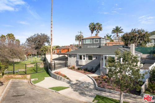 1800 S Dunsmuir Ave, Los Angeles, CA, 90019-5227 | Card Image