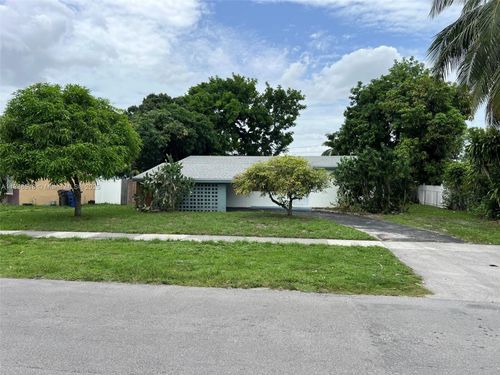 0-4421 Nw 33rd St, Lauderdale Lakes, FL, 33319-5726 | Card Image