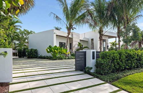 135 Churchill Rd, West Palm Beach, FL, 33405-4143 | Card Image