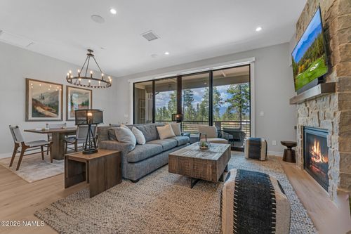 44-1717 E Bent Tree Cir, Flagstaff, AZ, 86005-0101 | Card Image