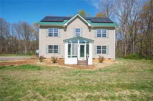 193 Redhawk Ln, Olin, NC, 28660-8403 | Card Image