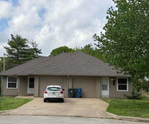 923 925 W Raynell Street, Springfield, MO, 65807 | Card Image