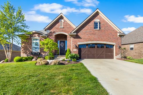 24523 Pinnacle Cir, South Lyon, MI, 48178-3012 | Card Image