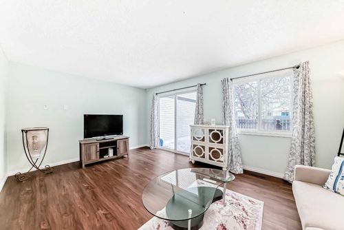 14-115 Bergen Rd Nw, Calgary, AB, T3K1P2 | Card Image
