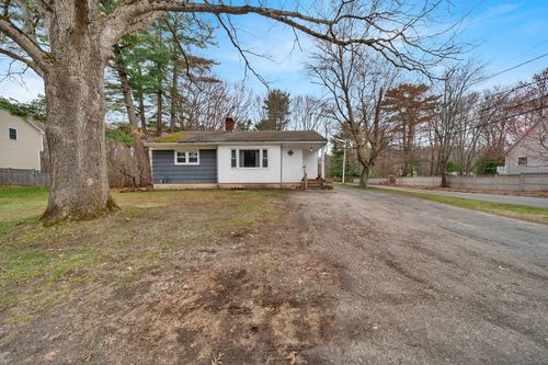 11 Bartlett St, Salisbury, MA, 01952-1813 | Card Image