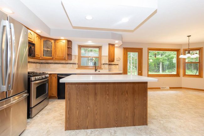 N2559 Pleasant View Lane, House other with 4 bedrooms, 3 bathrooms and null parking in WAUPACA WI | Image 12