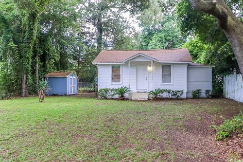 609 3rd Ave N, Myrtle Beach, SC, 29577-3927 | Card Image