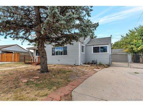 11612 Del Mar Pkwy, Aurora, CO, 80010-4138 | Card Image