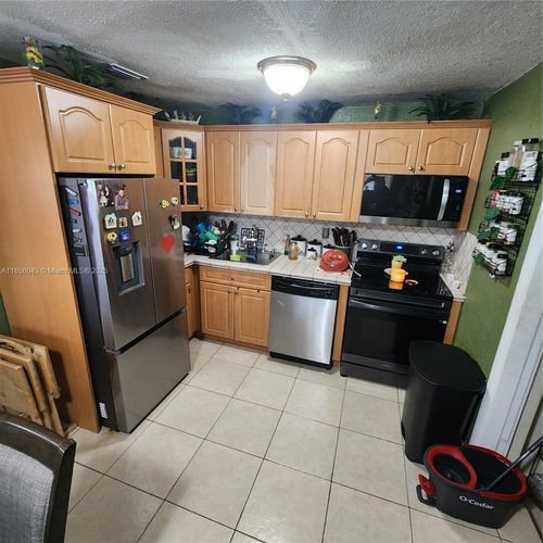 11520 Sw 136th St, Miami, FL, 33176-6201 | Card Image