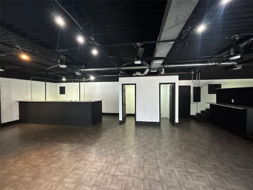 300 S Bowen Rd, Arlington, TX, 76013-1254 | Card Image