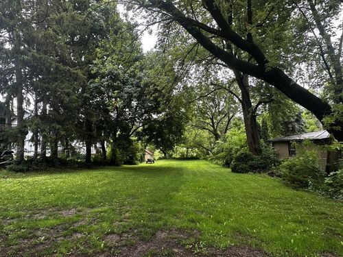 127 Forton Ct, Stoughton, WI, 53589-1607 | Card Image