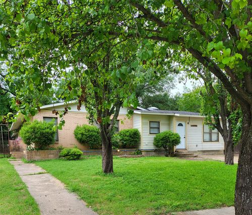 4971 Brigadoon Lane, Dallas, TX, 75216 | Card Image