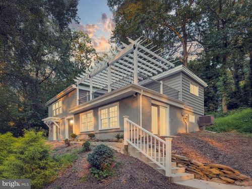 422 Spackman Ln, Exton, PA, 19341-2517 | Card Image