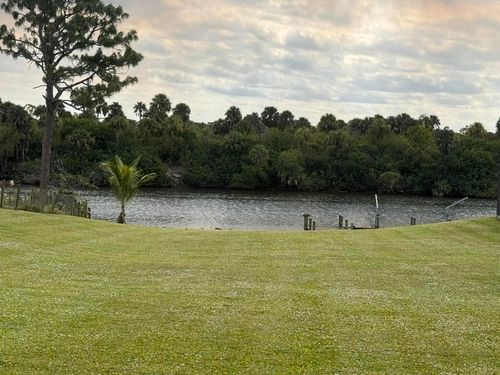 11816 Sw Grapefruit Ct, Palm City, FL, 34990-5805 | Card Image