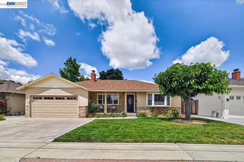 3668 Oregon Way, Livermore, CA, 94550-3600 | Card Image