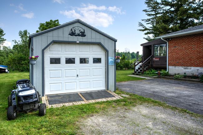 95 Railway St, House other with 3 bedrooms, 2 bathrooms and 6 parking in Lansdowne ON | Image 8