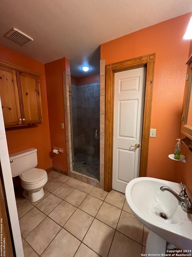 1515 Flying L Dr, For Sale in Bandera Zoocasa