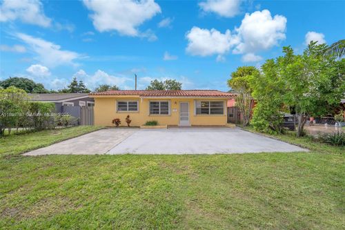 6288 Sw 22nd Ct, Miramar, FL, 33023-2853 | Card Image