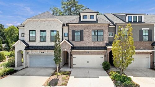 300 Walker Ave, Roswell, GA, 30076-8505 | Card Image