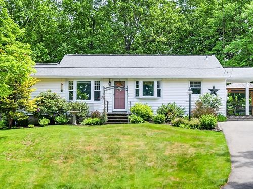 17 Capt Peter Simpson Rd, Millbury, MA, 01527-3003 | Card Image