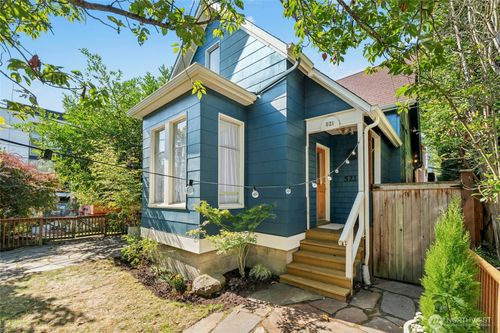 521 20th Avenue E, Seattle, WA, 98112 | Card Image