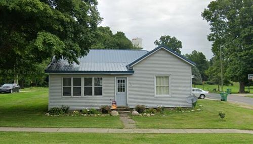 393 E Main St, Marcellus, MI, 49067-9501 | Card Image