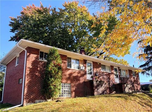 1925-1925 Evergreen Avenue, Akron, OH, 44301 | Card Image