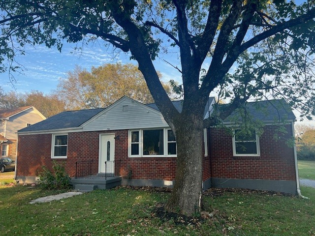 Delaware Ave, Madison, TN 37115