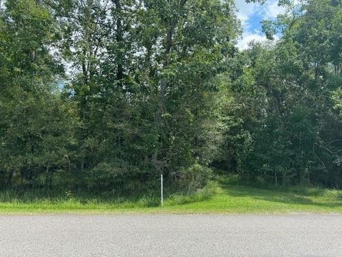 000 Pinewood Blvd, Sour Lake, TX, 77659 | Card Image
