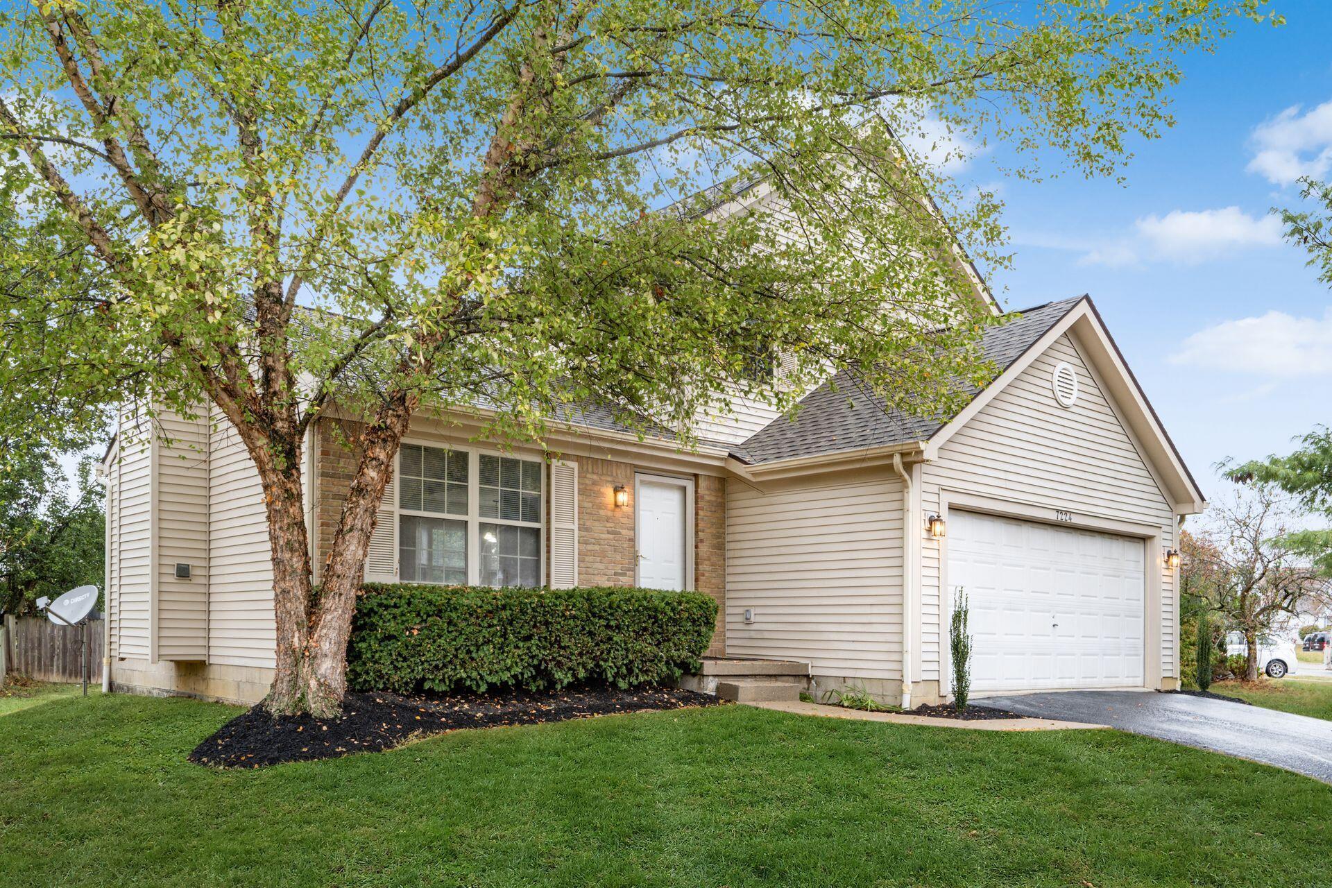 Candlestone Dr, Reynoldsburg, OH 43068
