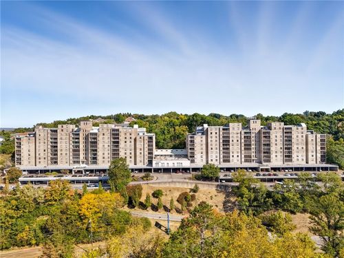 apt-703e-2120 Greentree Rd, Pittsburgh, PA, 15220-6403 | Card Image