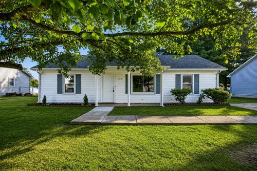 105 Roark Ct, Lawrenceburg, KY, 40342-1498 | Card Image