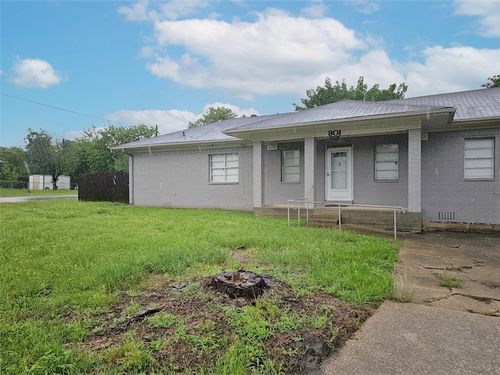 801 Ash St, Bryan, TX, 77803-5713 | Card Image