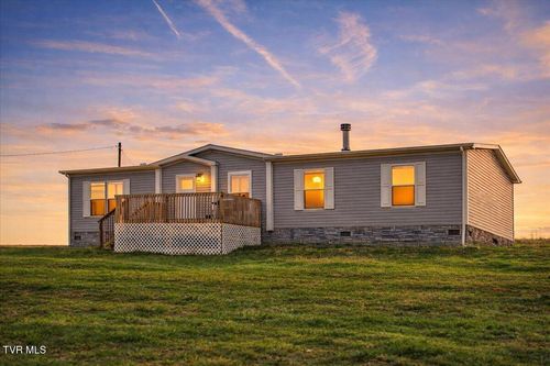 3218 Stanley Valley Rd, Surgoinsville, TN, 37873-6347 | Card Image