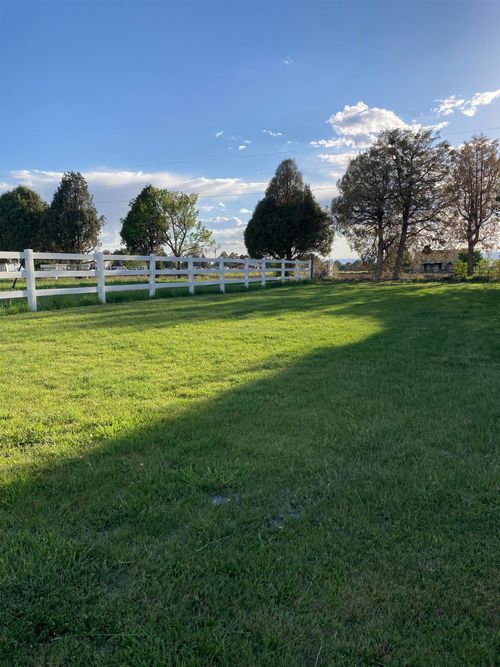 11 Camino De Adelaida Los Pinos Park, Arroyo Seco, NM, 87514 | Card Image