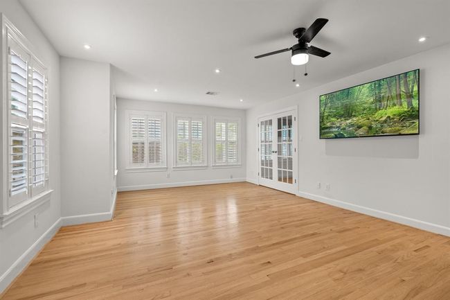 Game Room | Image 36
