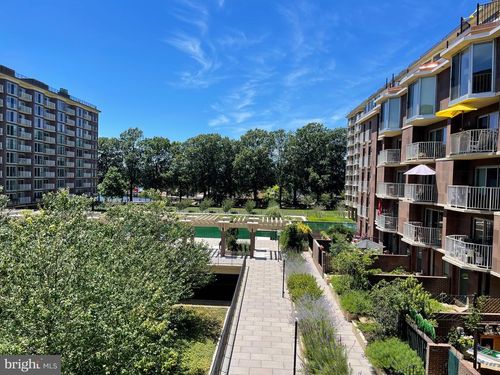 n326-510 N St Sw, WASHINGTON, DC, 20024-4525 | Card Image