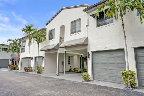 121-121 Se 7th Ave, Pompano Beach, FL, 33060-7392 | Card Image